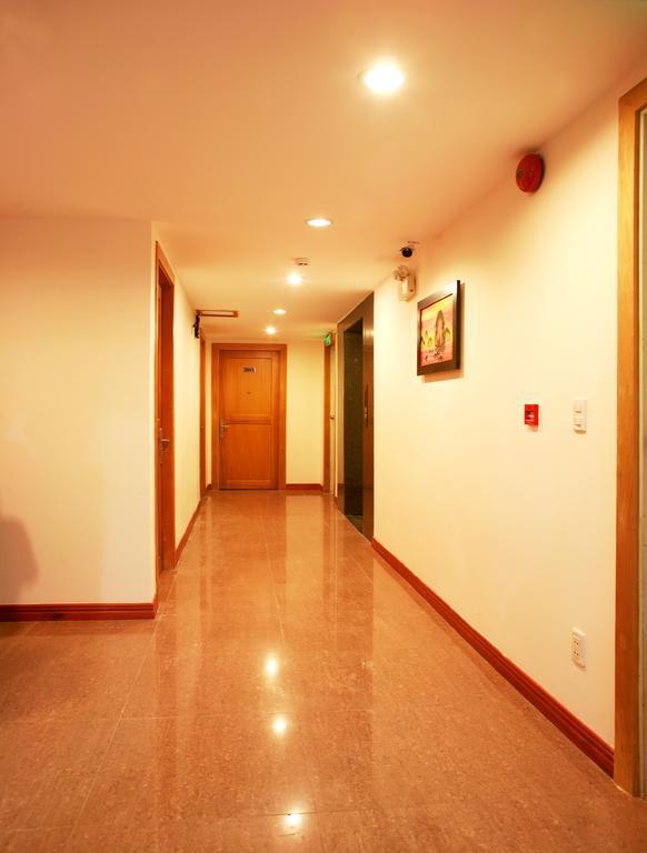 Sai Gon'S Book Hotel Хошимін Екстер'єр фото
